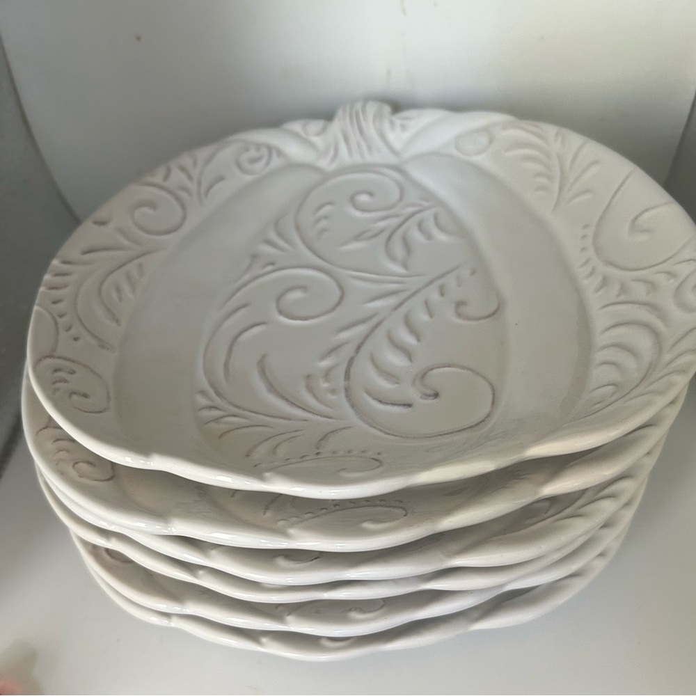 Pier 1 Imports White Dinner Plate